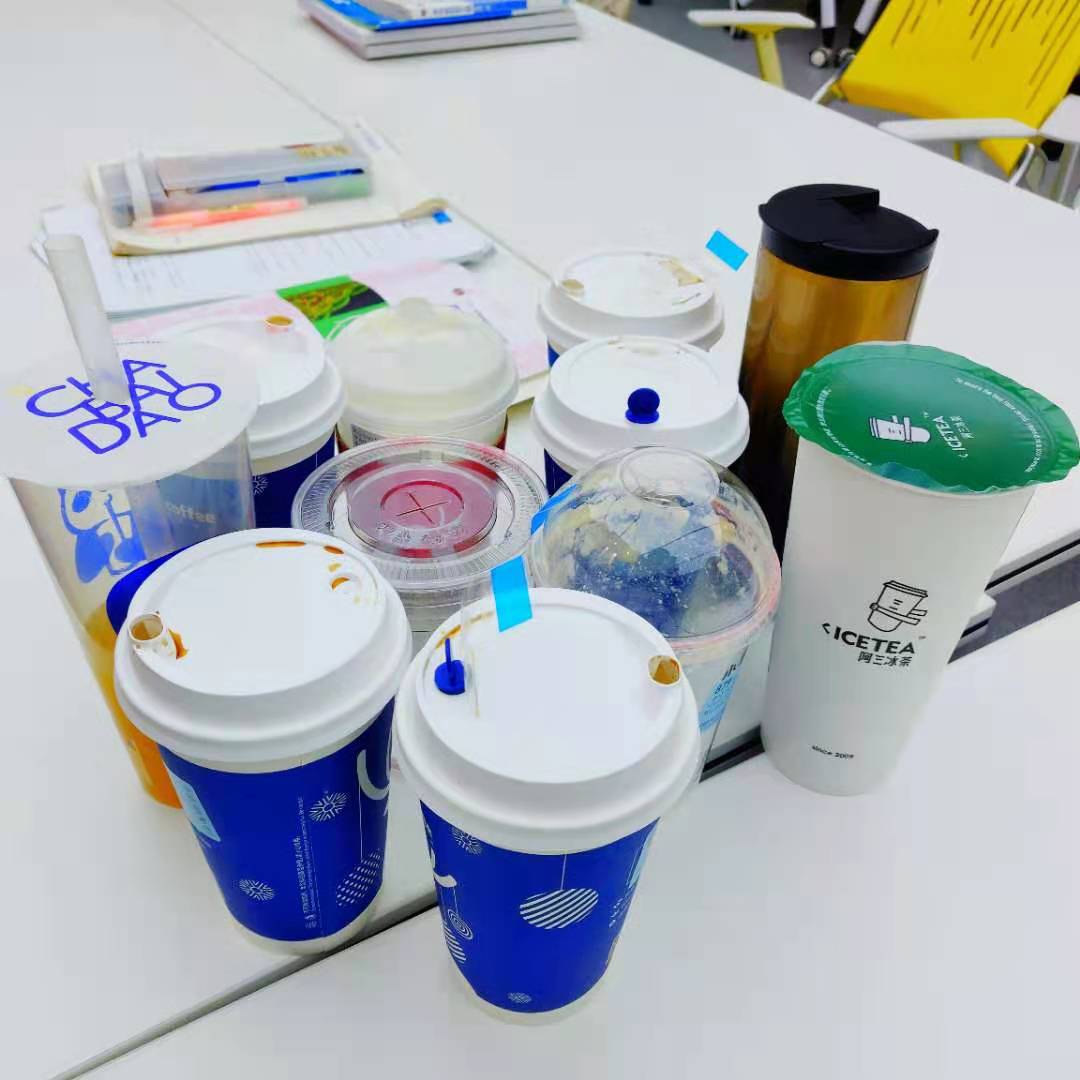 好朋友担心我学习了太累送的奶茶，其实是想让我长胖